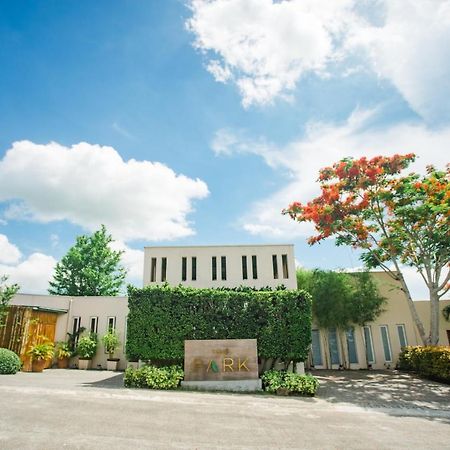 Hotel The Park - Silang Exterior foto